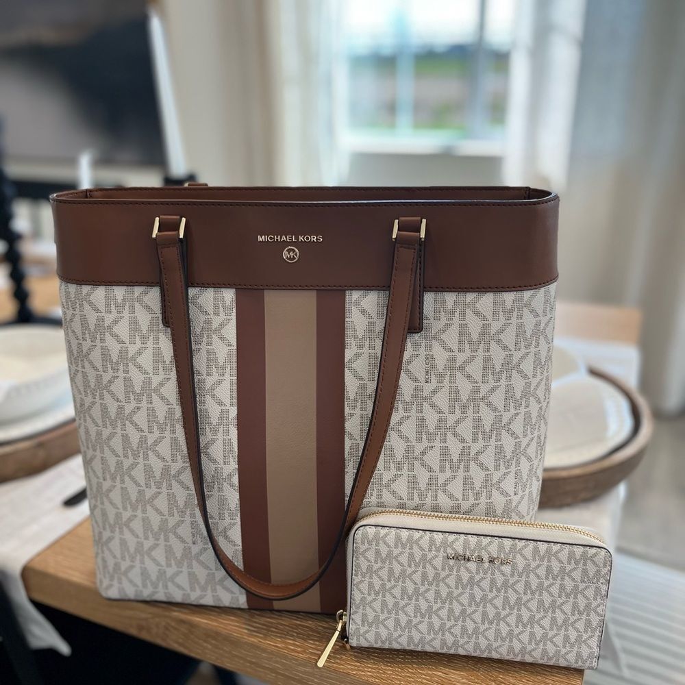 Michael Kors Morgan Tote with Large Logo and Leather Wristlet Combo